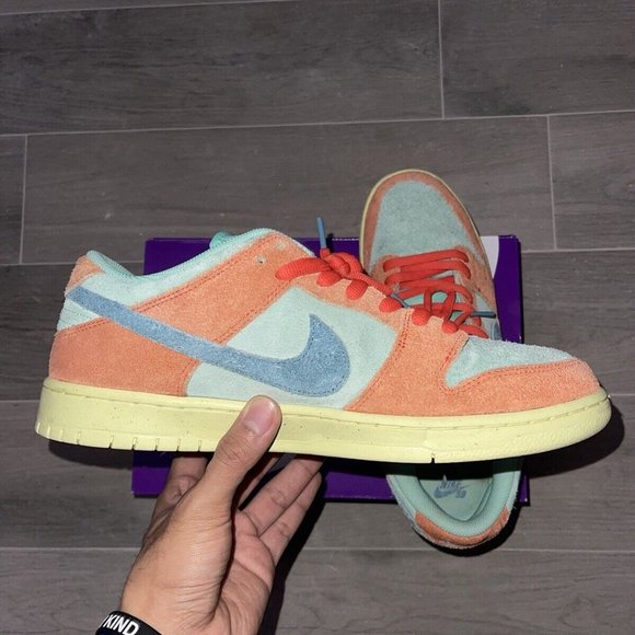 Nike SB Dunk Low Orange Emerald Rise - Picture 4 of 5